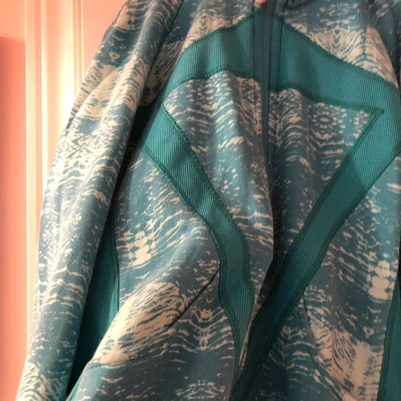 Ivivva by Lululemon Turquoise Scuba Zip Up Hoodie - Picture 2 of 13